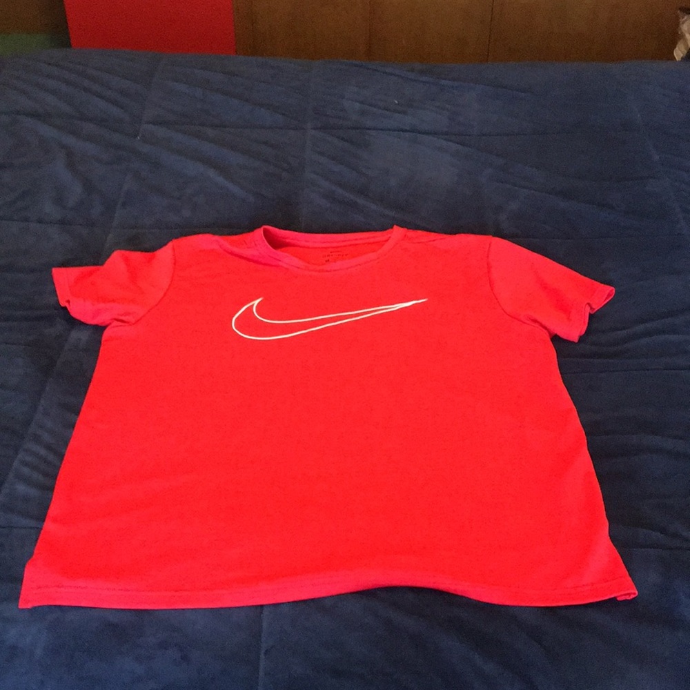 Nike Short Sleeve Shirt